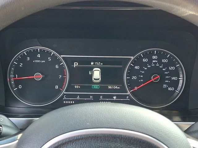 Used 2022 Silver Kia LX image 20