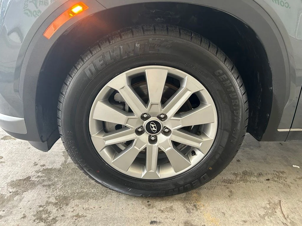 Used 2025 Gray Hyundai SEL image 14
