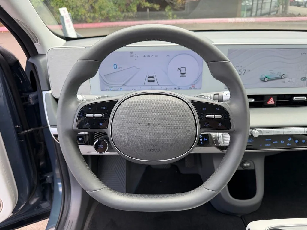 Used 2024 Digital Teal Hyundai Limited image 19