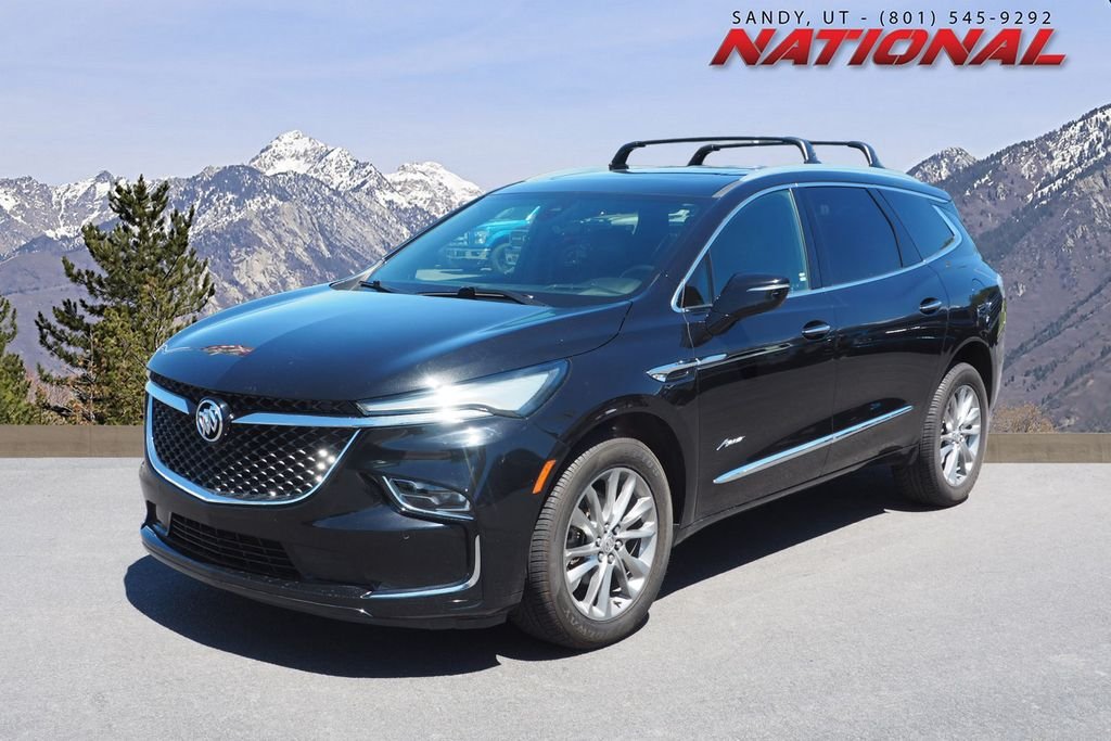 2023 Buick Enclave Avenir's photo