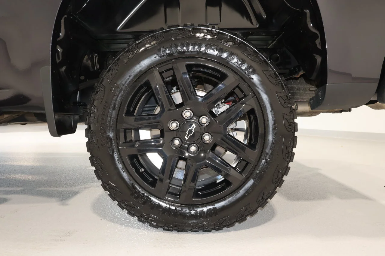 Used 2023 DARK ASH METALLIC Chevrolet LT Trail Boss image 33