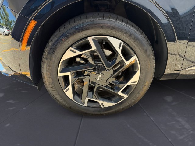 Used 2023 Black Kia SX-Prestige image 40