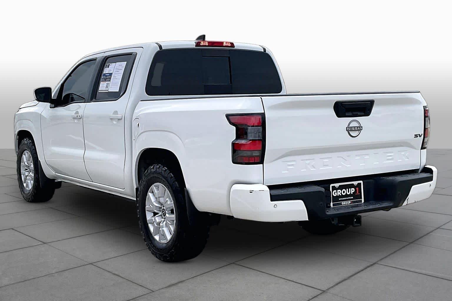 Used 2023 Glacier White Nissan SV image 12