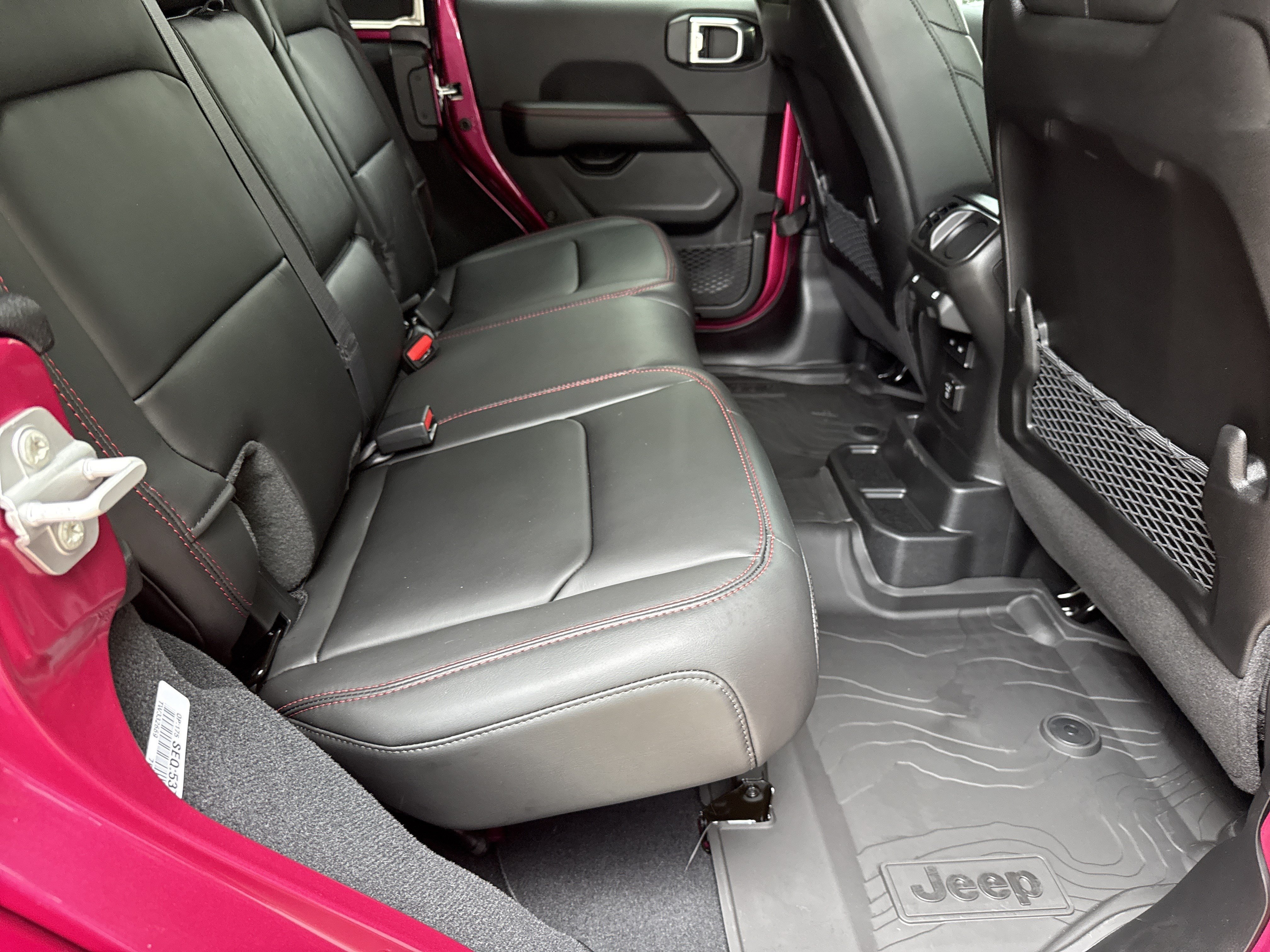 New 2026 Tuscadero Pearlcoat Jeep Rubicon image 18