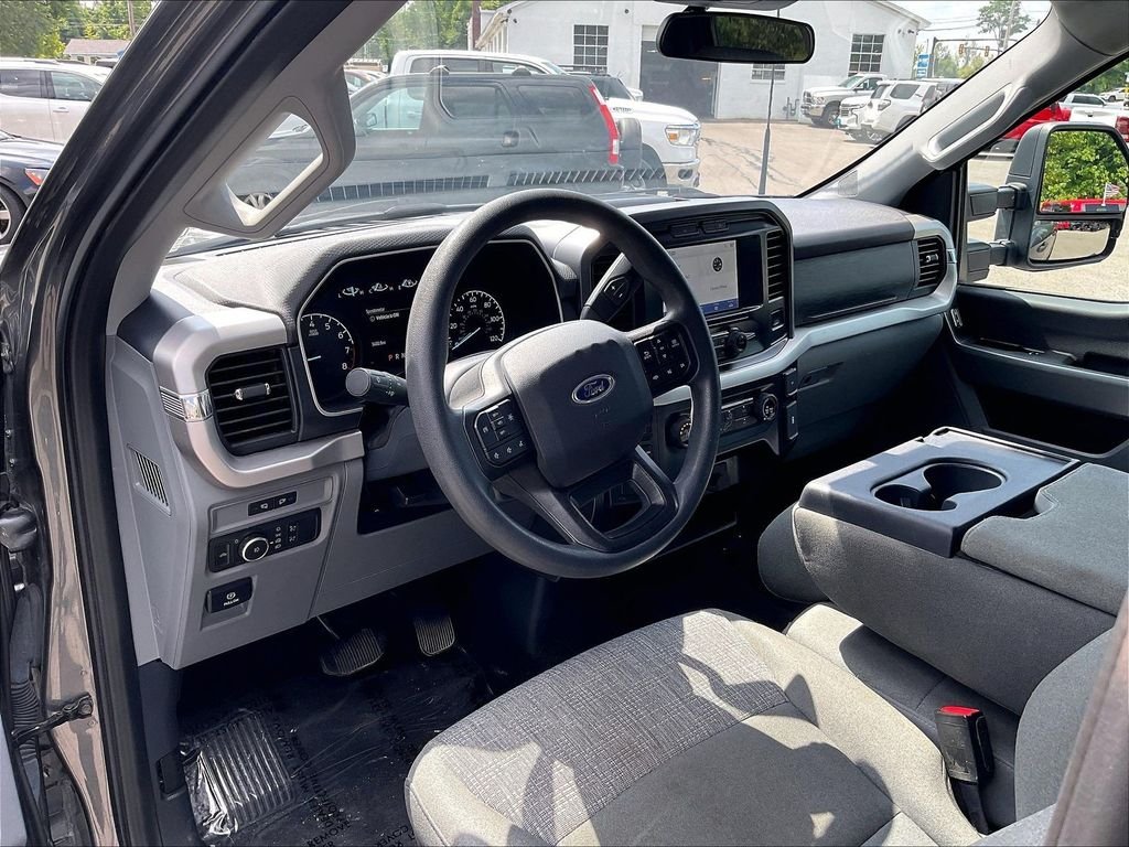 Used 2022 Gray Ford XLT image 8