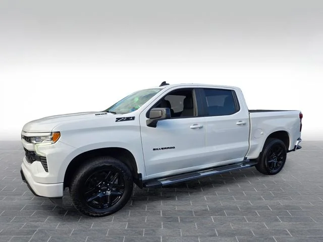 Used 2024 White Chevrolet RST image 3