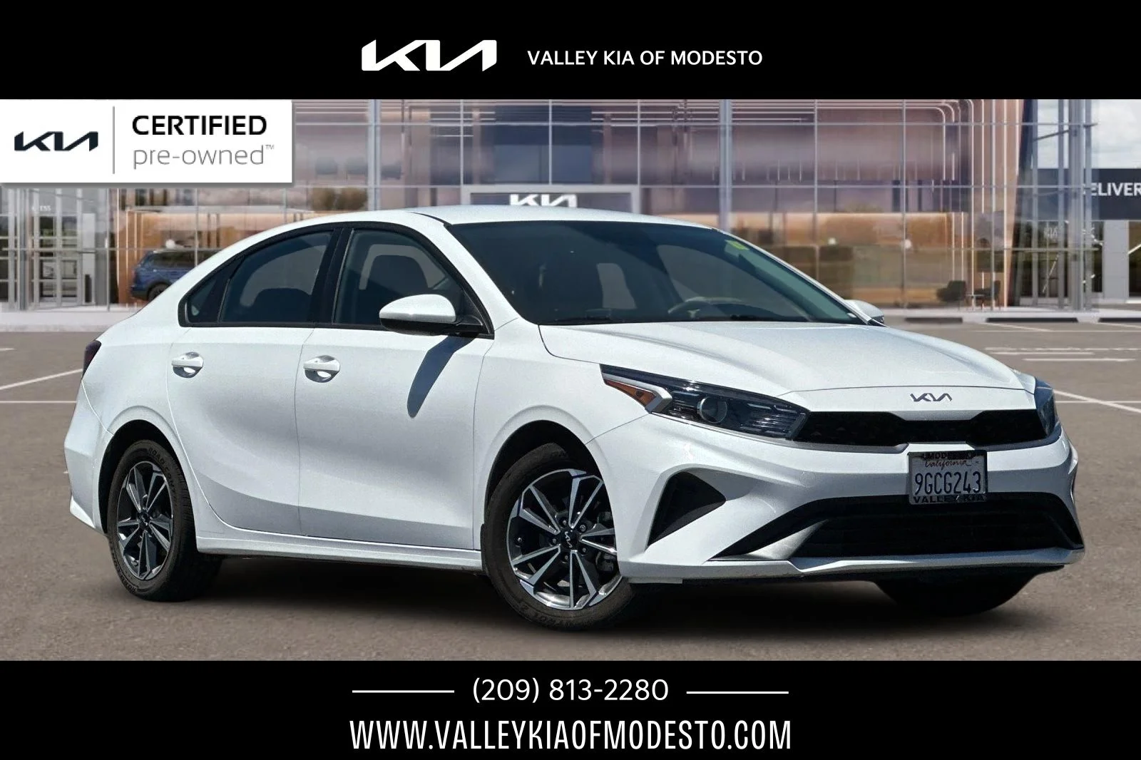 2023 Kia Forte LXS AT's photo