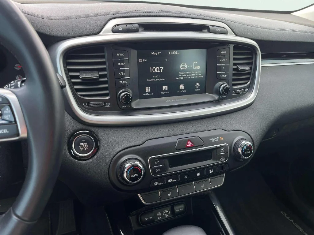 Used 2019 Ebony Black Kia EX image 9
