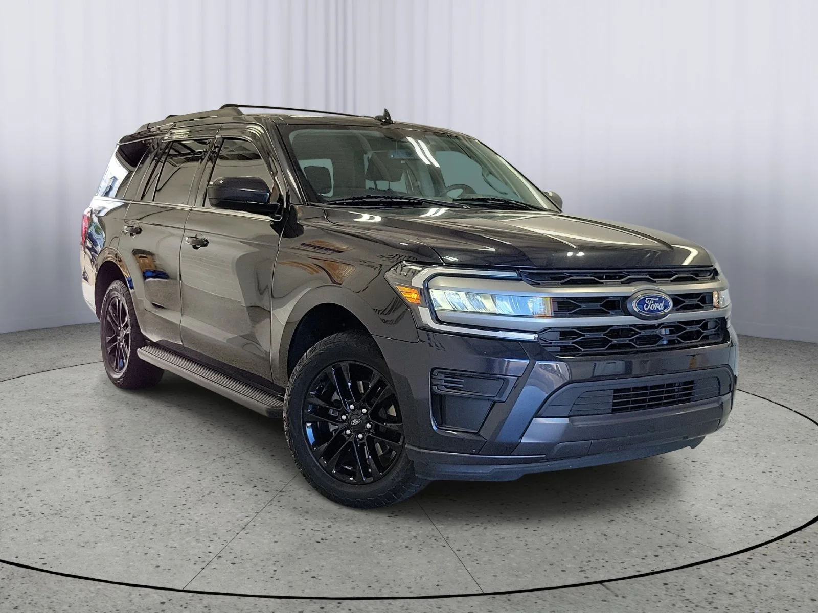 Used 2024 Gray Ford XLT image 1
