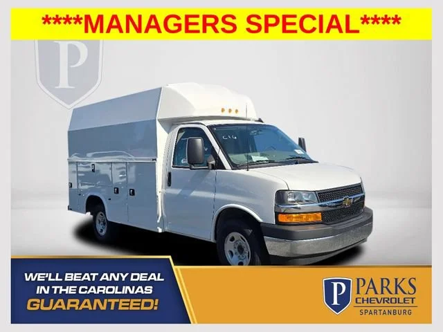 New 2025 Summit White Chevrolet 1WT image 1