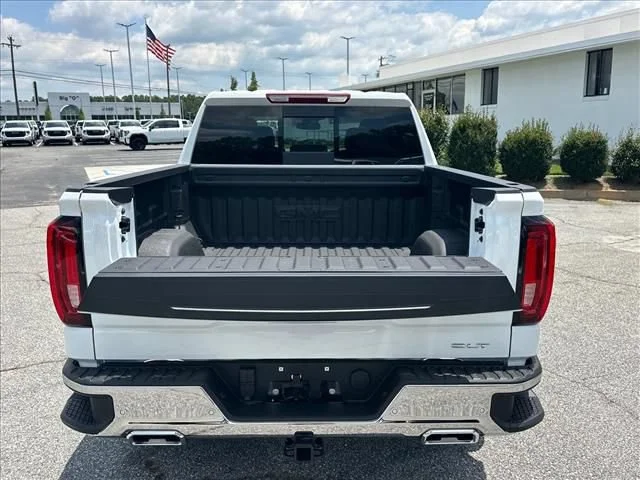 2026 GMC Sierra 1500 SLT - Photo 11