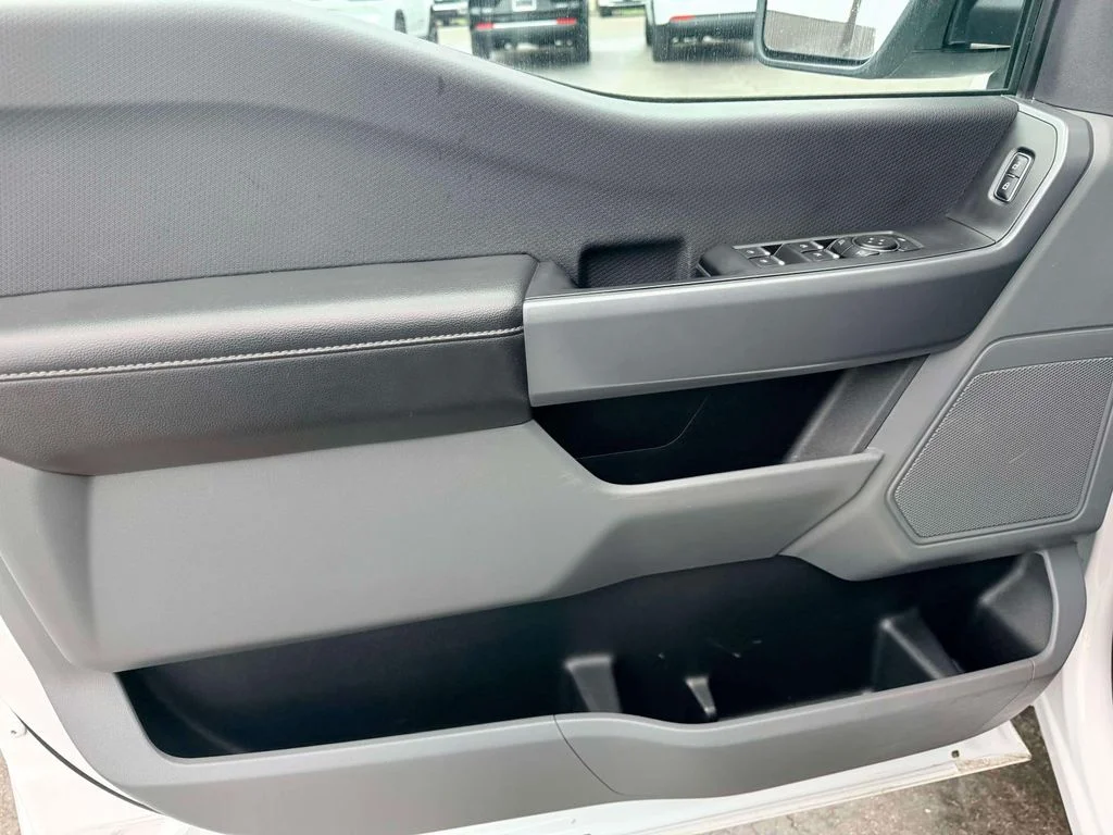 Used 2023 White Ford XLT image 13