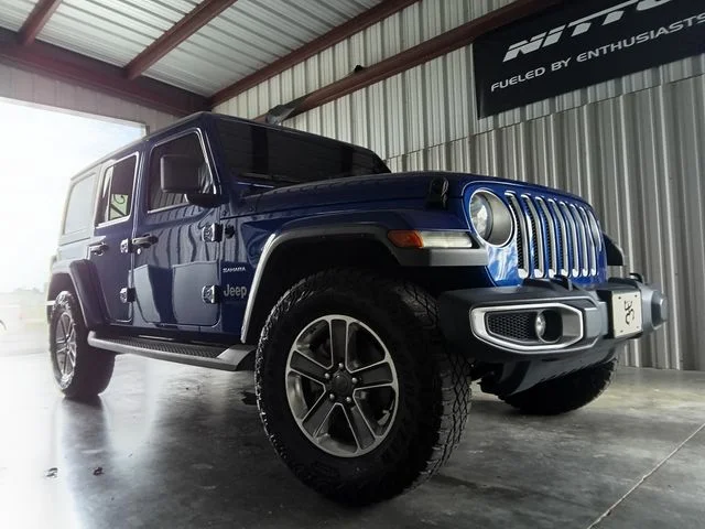 Used 2020 Blue Jeep Unlimited Sahara image 15