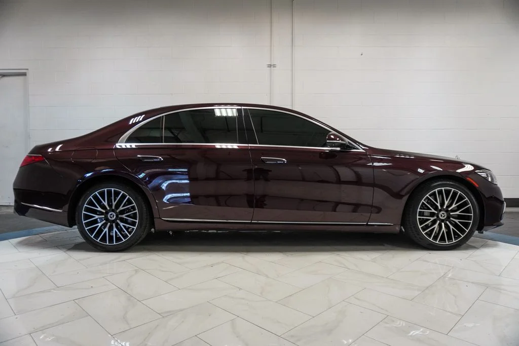 Used 2022 Red Mercedes-Benz S 580 image 37
