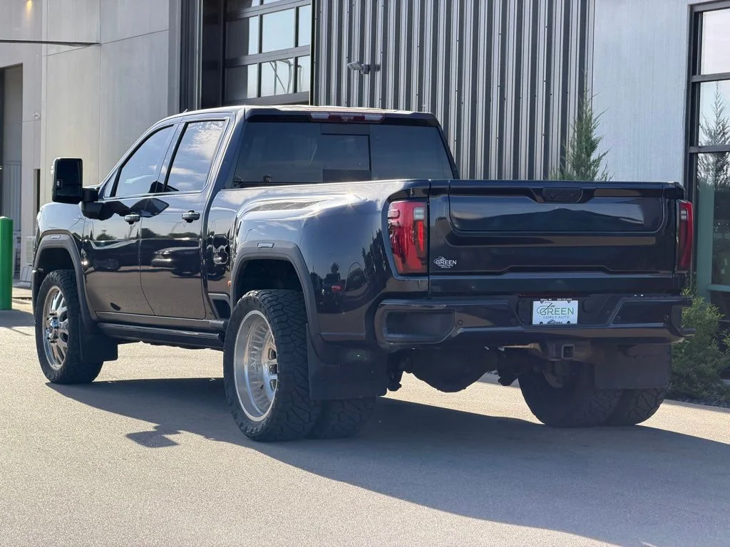 Used 2024 Silver GMC Denali Ultimate image 3