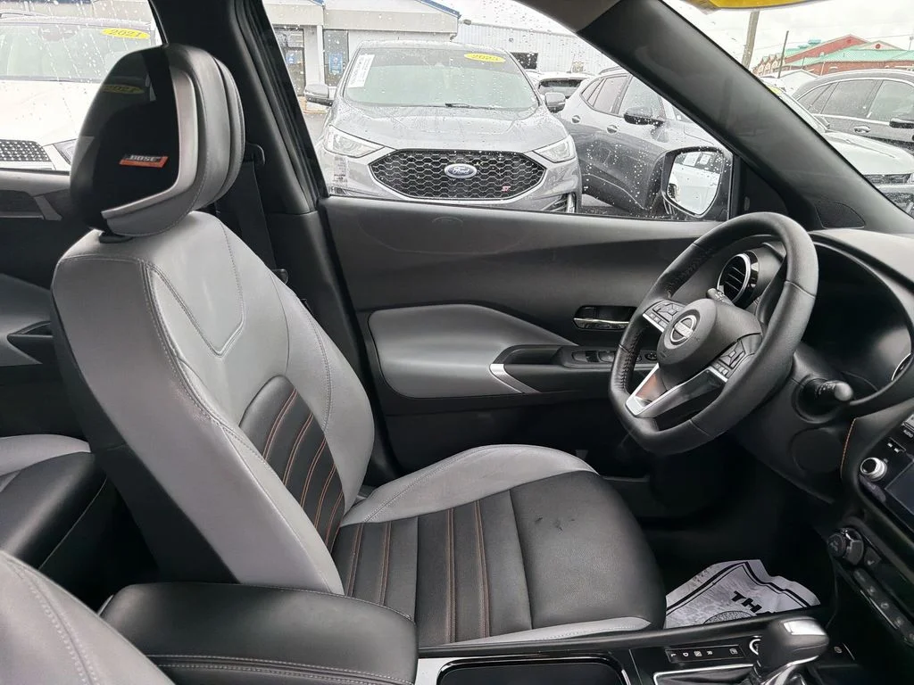 Used 2023 Gray Nissan SR image 12