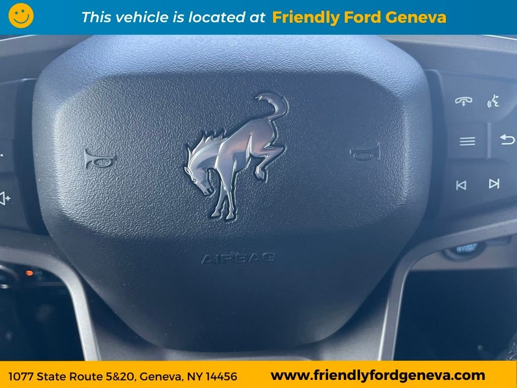Used 2023 Red Ford Wildtrak image 17