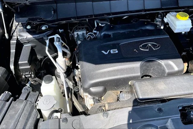 Used 2023 Black INFINITI LUXE image 34
