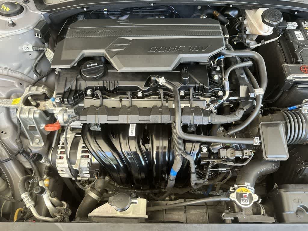 Used 2024 Fluid Metal Hyundai SE image 12