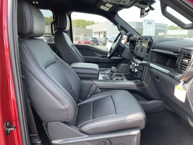New 2025 Rapid Red Metallic Tinted Clearcoat Ford Lariat® image 39