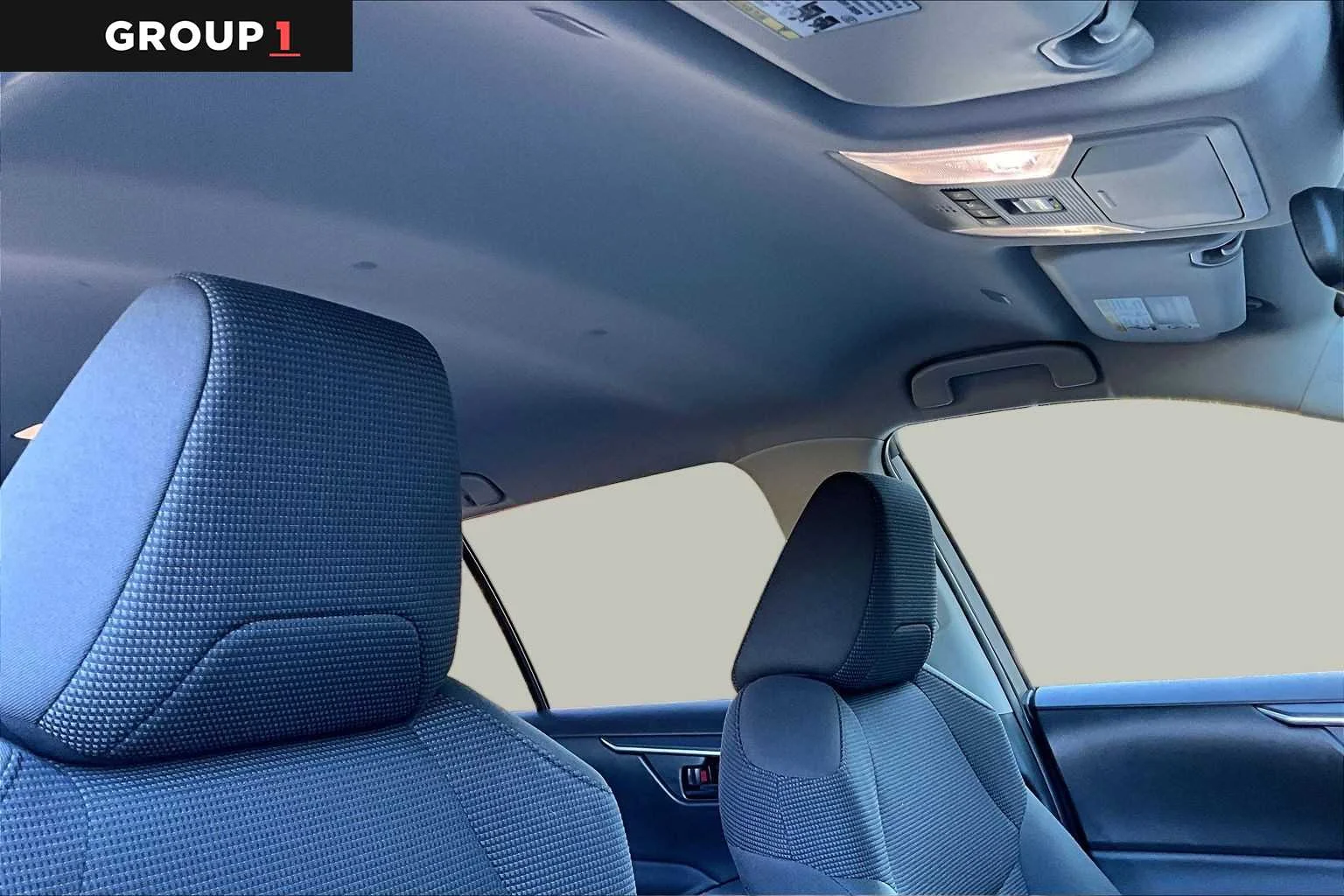 2025 Toyota RAV4 LE - Photo 14