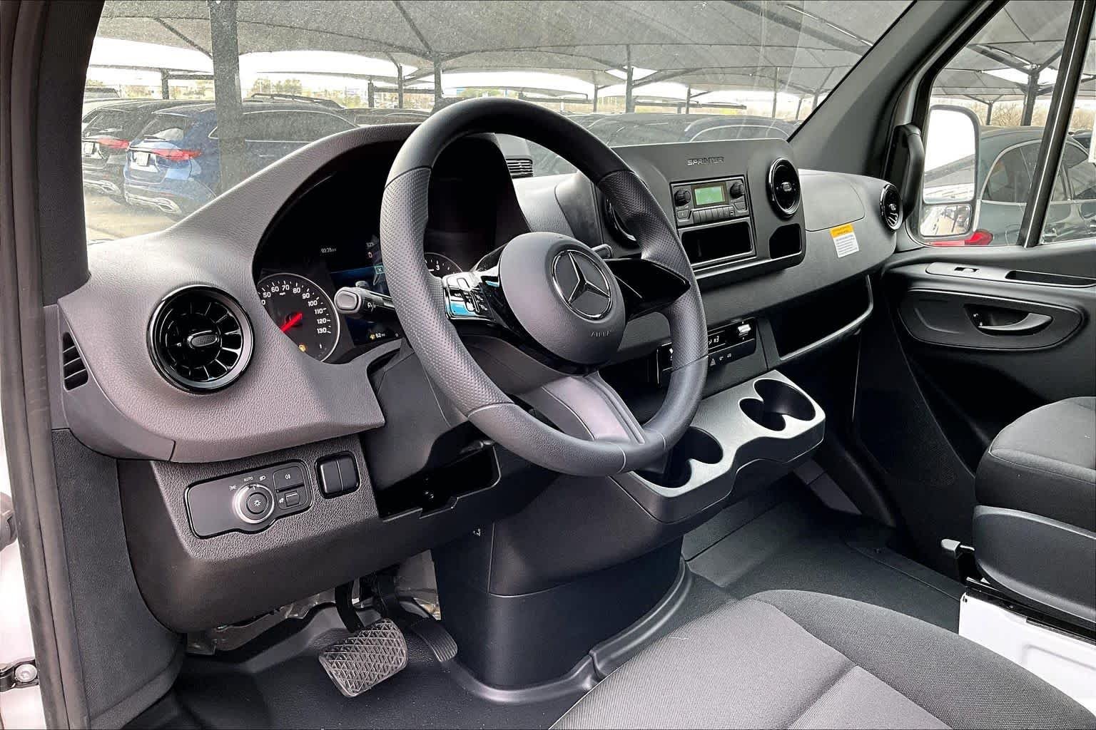 2025 Mercedes-Benz Sprinter Cargo Van Base - Photo 10