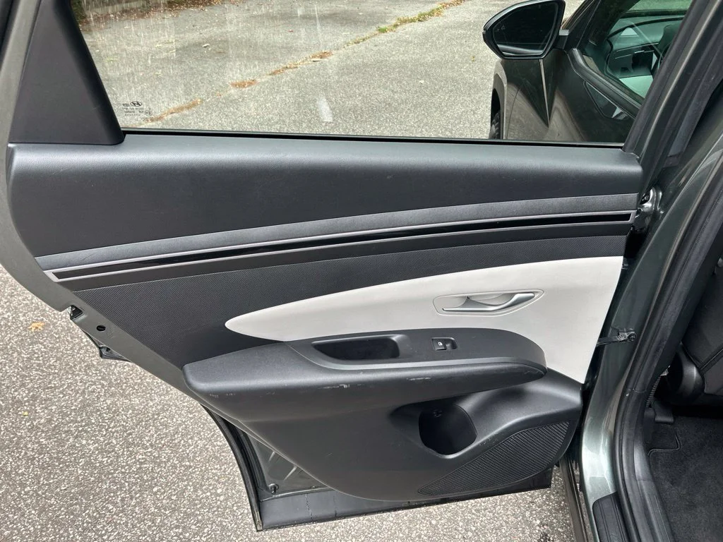 Used 2023 Gray Hyundai SEL image 26