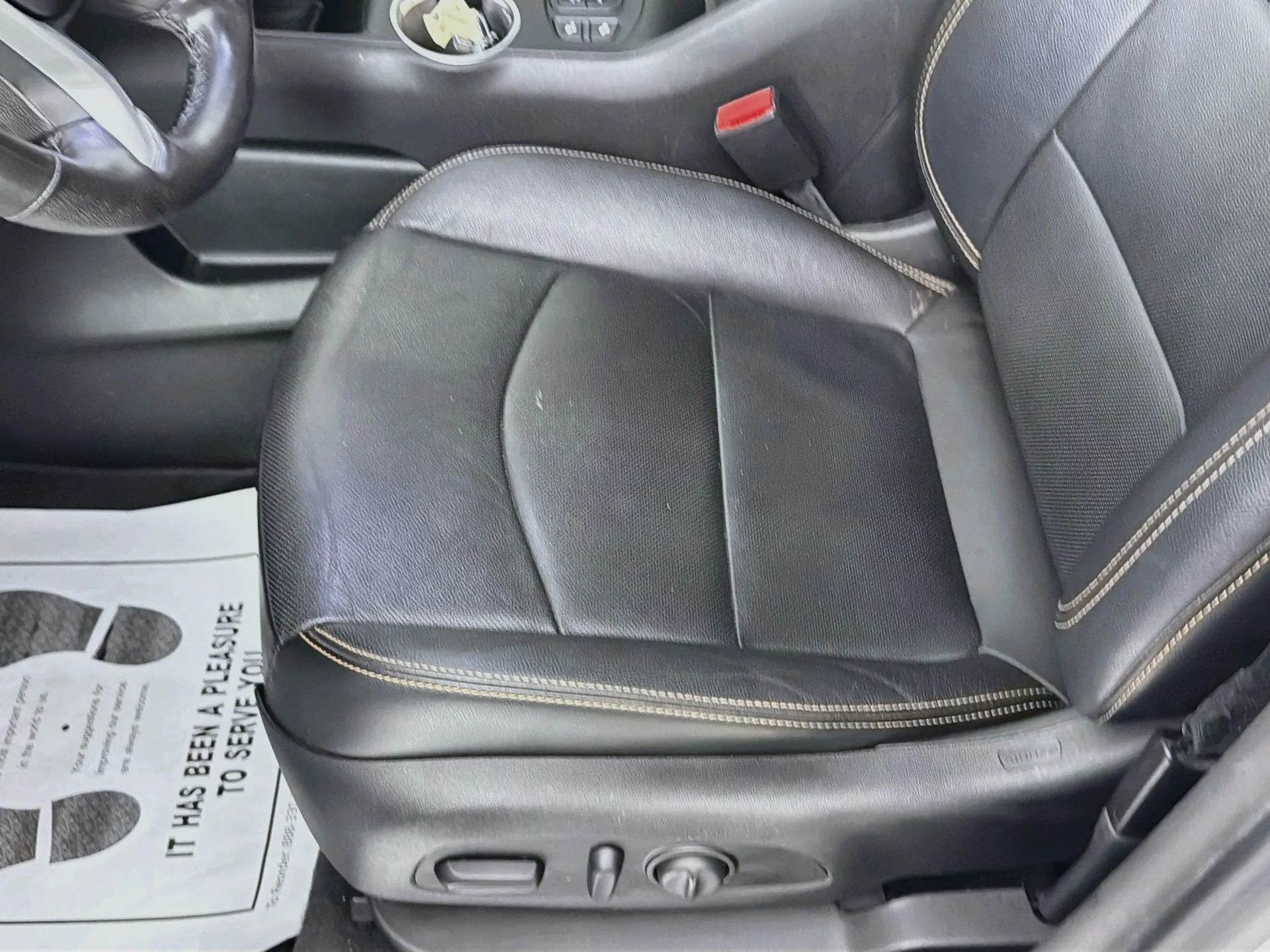 Used 2020 White GMC SLT image 19