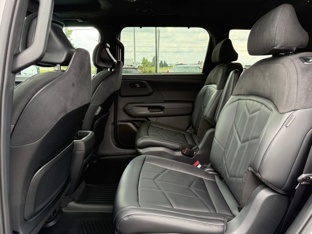 New 2027 Glacial White Pearl Kia X-Pro SX Prestige image 15