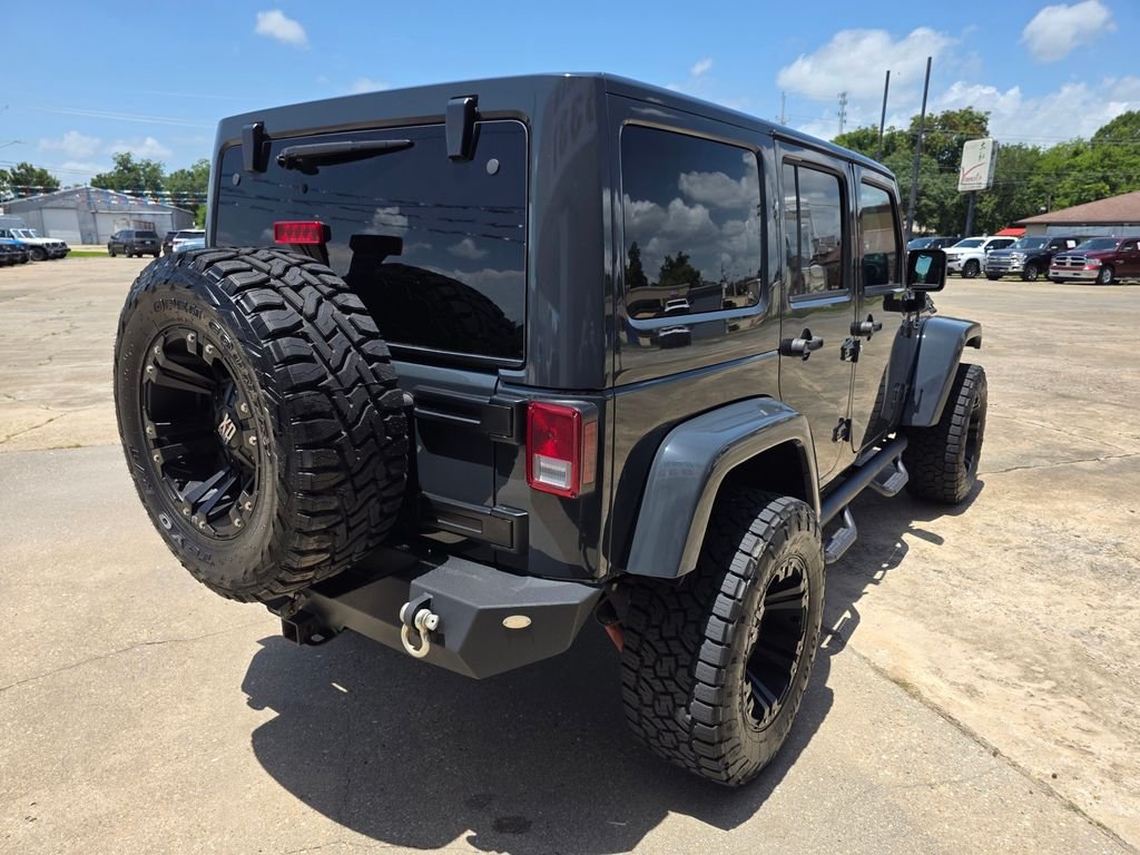Used 2017 Gray Jeep Unlimited Rubicon image 6
