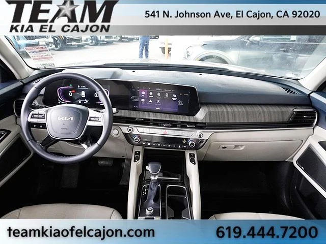 Used 2024 Silver Kia EX FWD image 20
