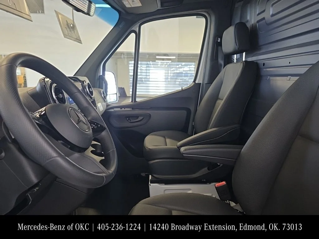 Used 2025 White Mercedes-Benz Cargo 144 WB image 17