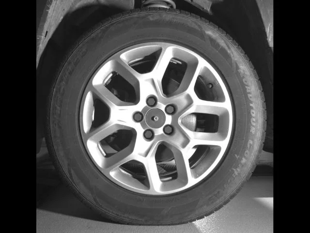Used 2015 Alpine White Jeep Latitude image 9