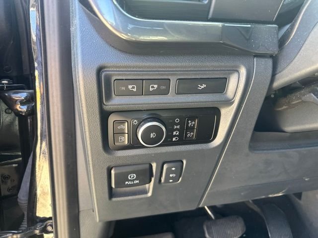 Used 2023 Black Ford XLT image 18