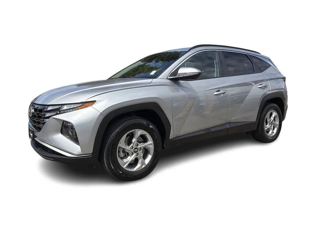 Used 2023 Shimmering Silver Hyundai AWD 2.5L Preferred Dilawri Certified   Local BC image 7
