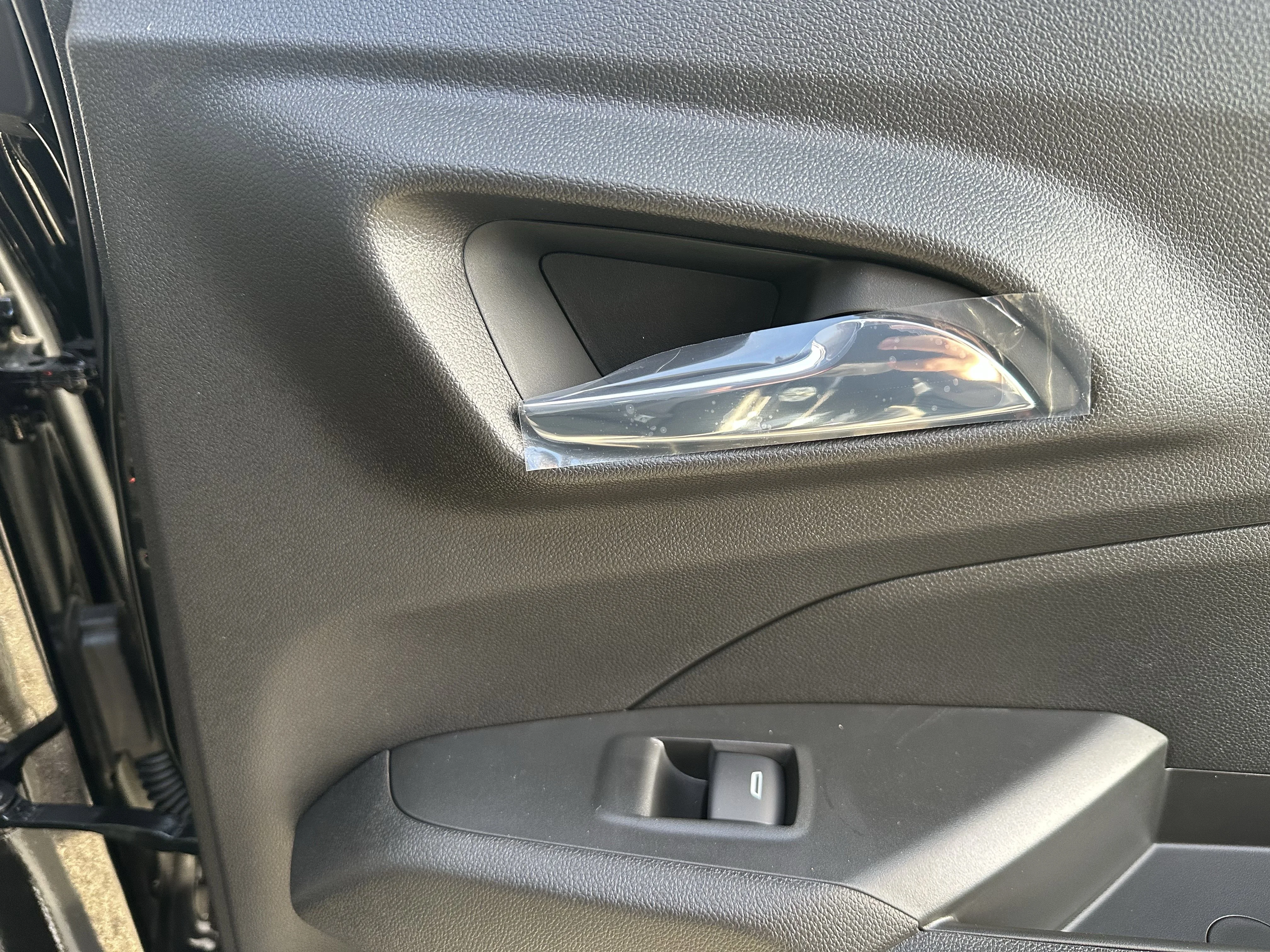 New 2026 Mosaic Black Metallic Chevrolet ACTIV image 24