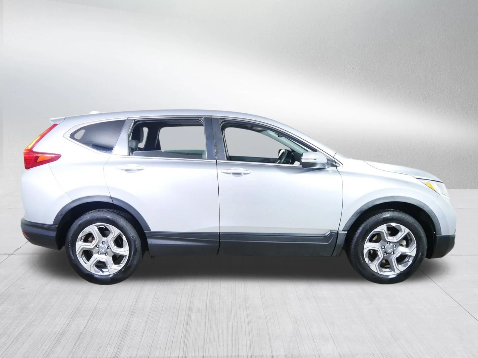 Used 2018 Lunar Silver Metallic Honda EX image 8