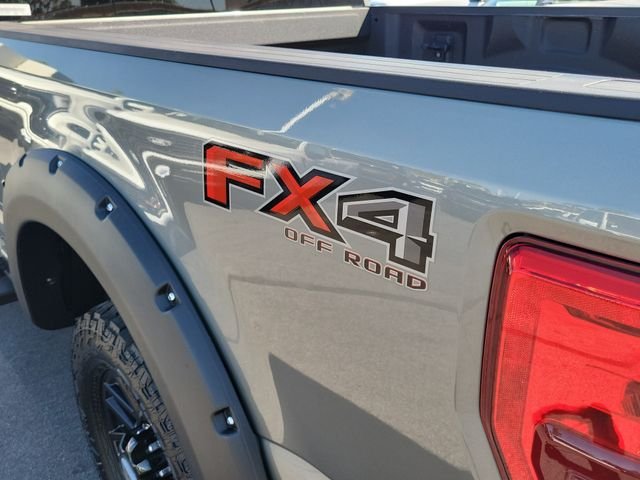 Certified Used 2019 Silver Spruce Ford Lariat image 27