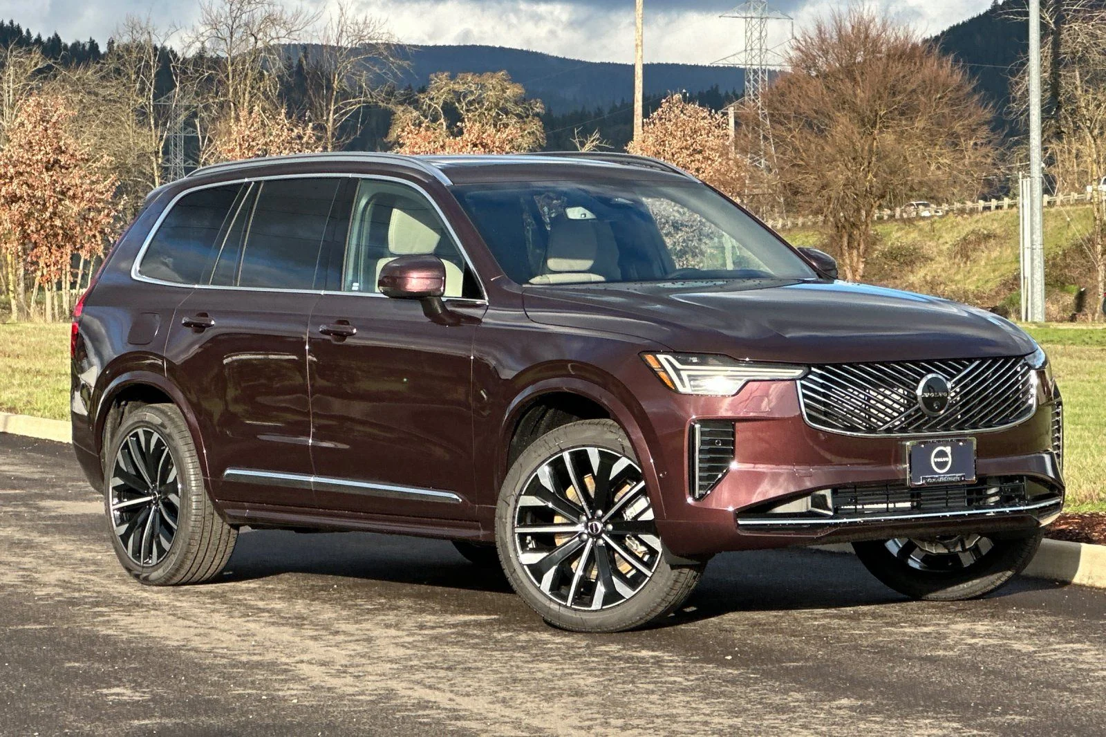 2026 Volvo XC90 T8 Recharge Ultra Bright 4WD's photo