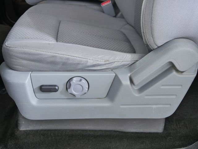 Used 2013 White Ford XLT image 25