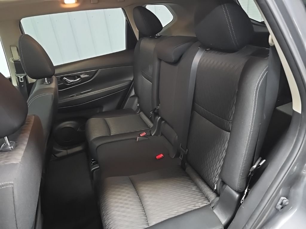 Used 2018 Gray Nissan SV image 34