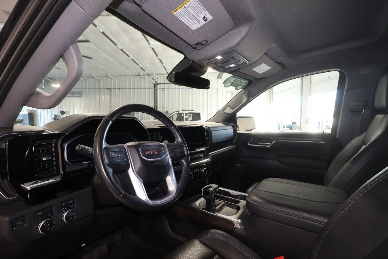 Certified Used 2023 TITANIUM RUSH METALLIC GMC SLT image 9