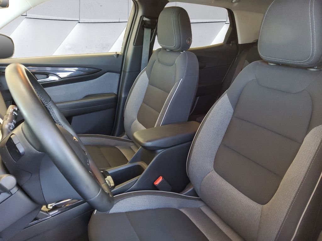 Used 2025 Gray Chevrolet LT image 8