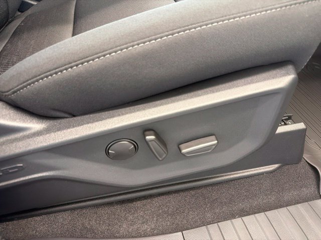 New 2026 Agate Black Metallic Ford XLT image 51