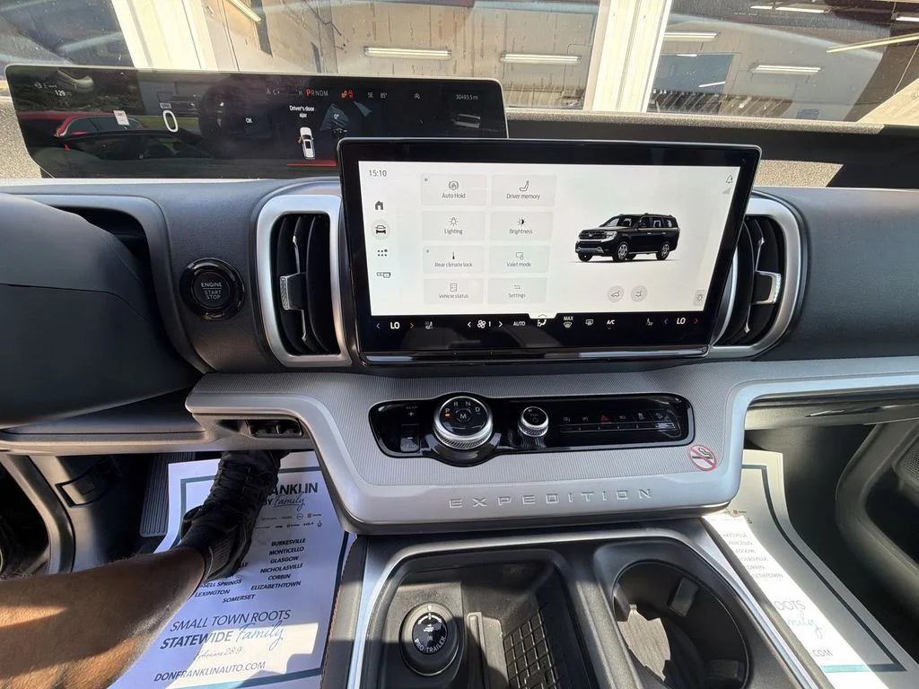 Used 2025 Black Ford Active image 19