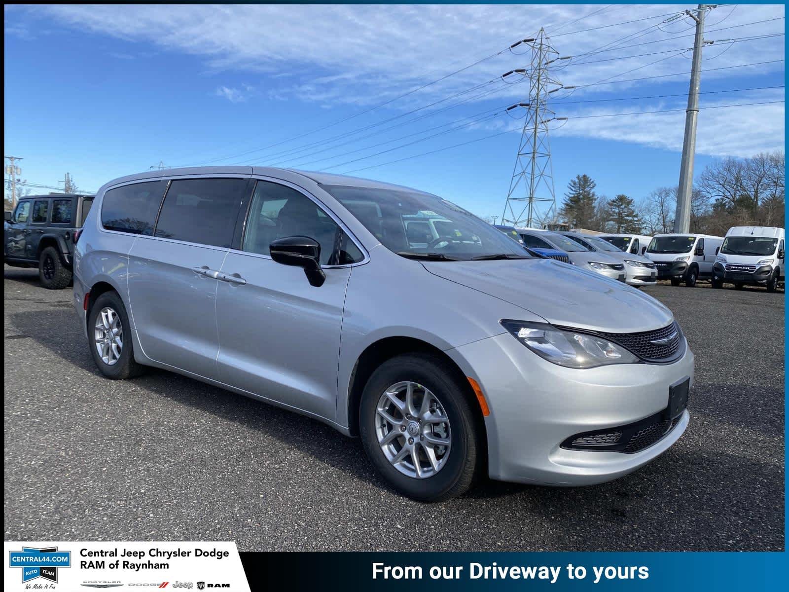 2026 Chrysler Voyager