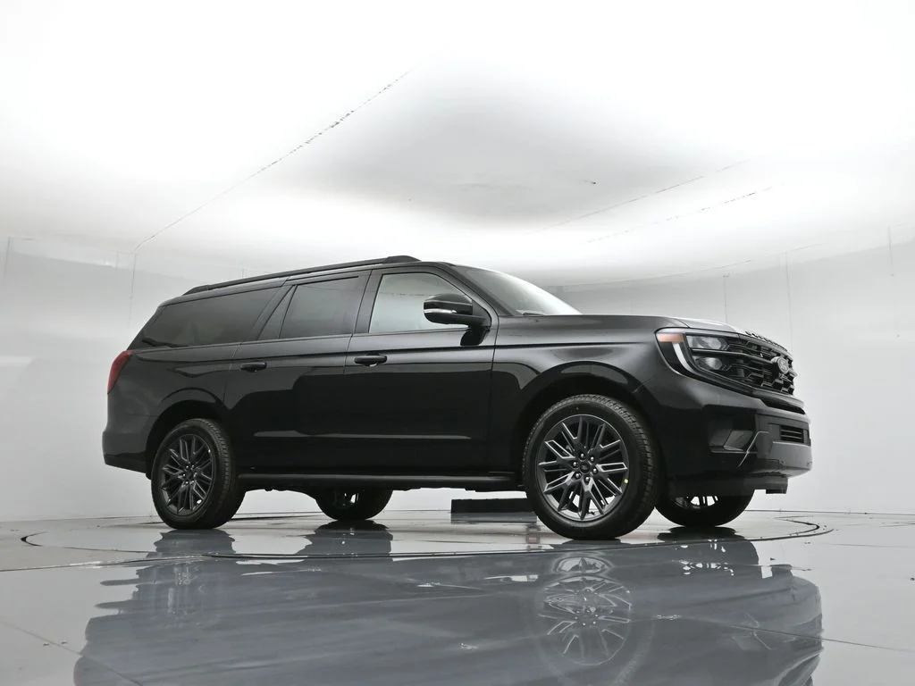 New 2026 Black Ford Platinum image 3