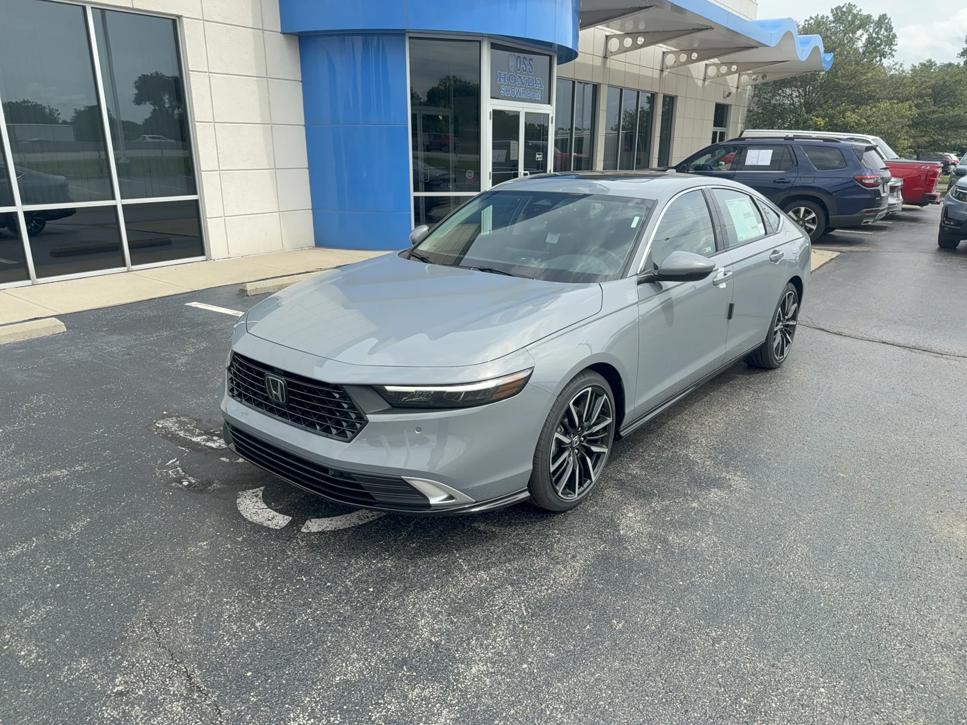 New 2026 Urban Gray Pearl Honda Touring image 1