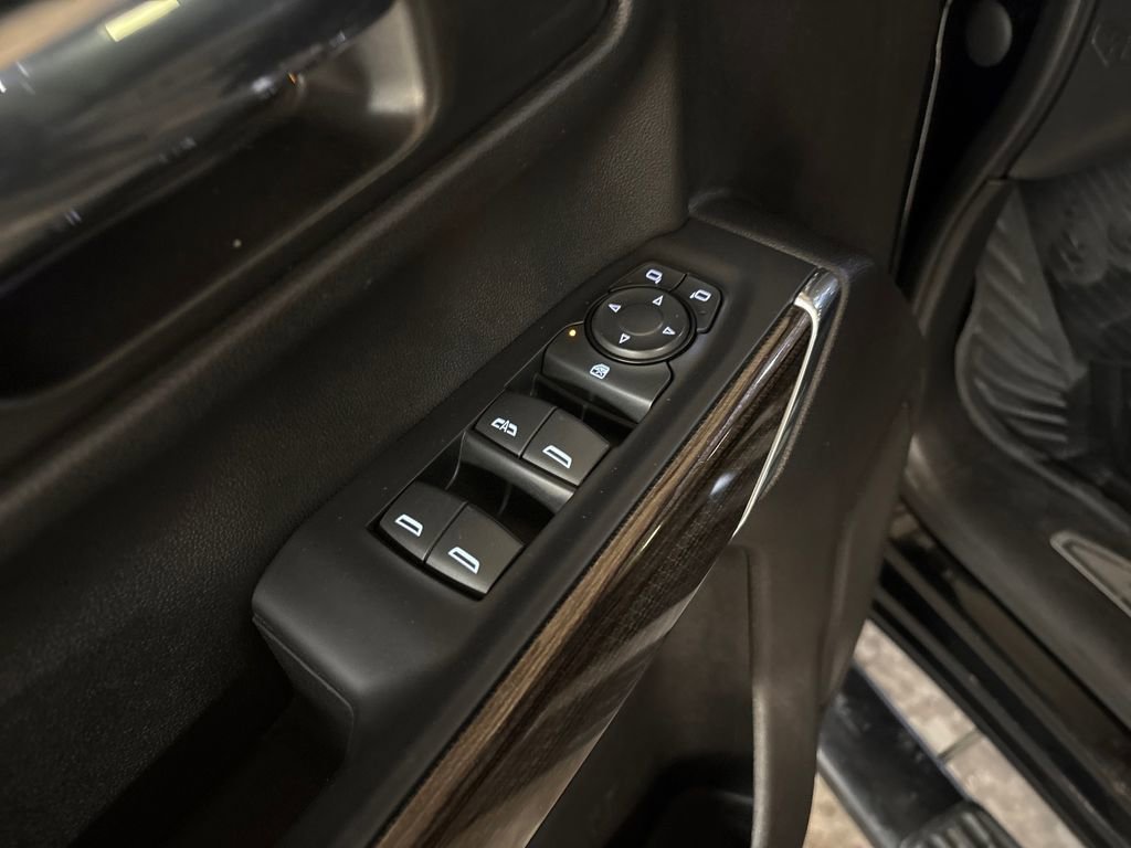 Used 2021 BLACK Chevrolet LT Trail Boss image 16