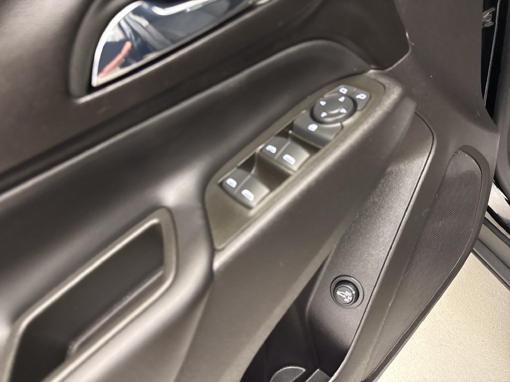 2024 Chevrolet Equinox LT - Photo 13